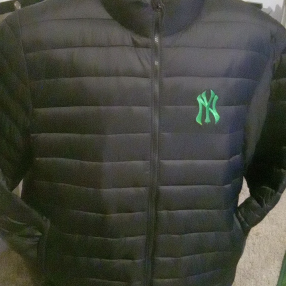 New York Yankees Full Zip Men's Green/Black Puffer Jacket Winter Coat NWT 2XL